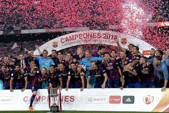 El Barcelona ganó la Copa del Rey y lo celebró en el Camp Nou.