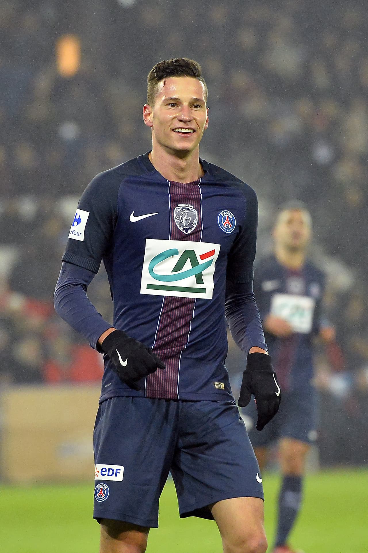 Hoy por hoy, Draxler deberá luchar por un puesto titular en el 
<b>París Saint-Germain </b>ante jugadores como 
<b>Kylian Mbappé y Ángel di María.</b>