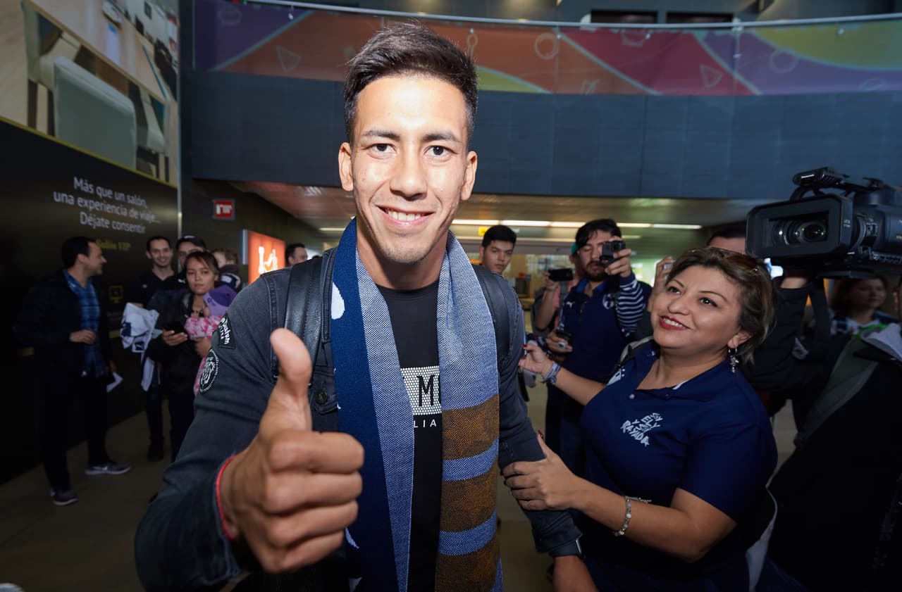 El argentino Maximiliano Meza llegó a Monterrey para unirse como nuevo integrante de Rayados, equipo que espera con este atacante lograr el anhelado título en el Clausura 2019.