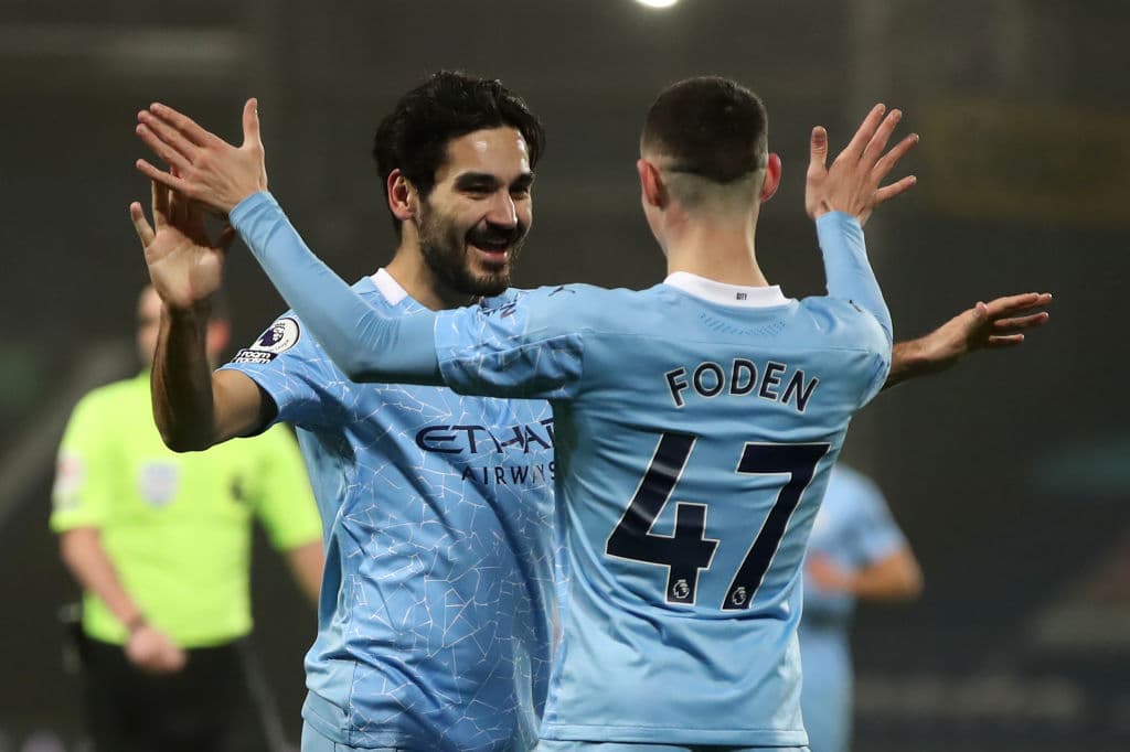 Manchester City despedazó al Albion 0-5 con goles de Gündogan (6’, 30’), Cancelo (20’), Mahrez (45+2’) y Sterling (57’). Los de Pep llegaron a 41 puntos y ocupan momentáneamente la cima de la competición inglesa. Albion se queda con 11 y se acerca al descenso.