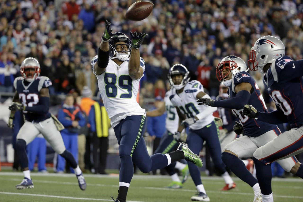 En duelo de volteretas, los Seahawks vencieron a los Patriots en Foxboro
