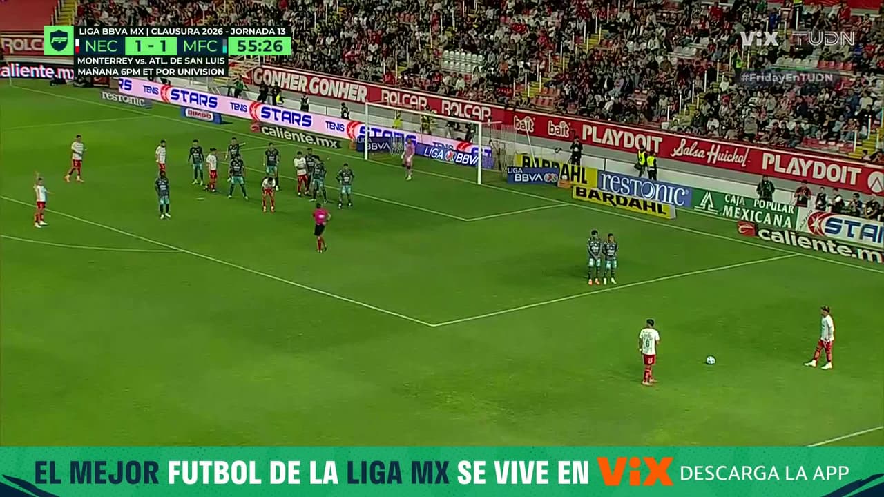 ¡Necaxa recupera su ventaja! Alexis Peña remata de cabeza para el 2-1