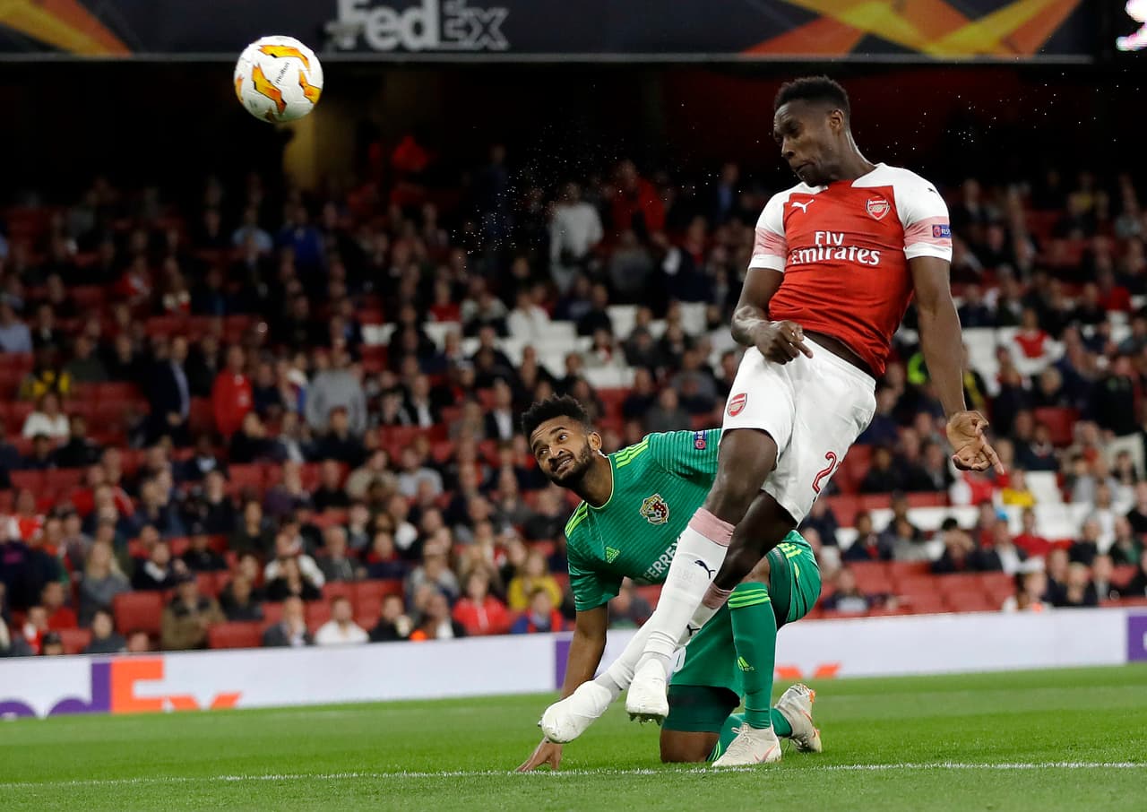 Apenas al minuto 3 del segundo tiempo, Danny Welbeck mandó de cabezazo un balón al fondo de la red tras centro de Mkhitaryan.