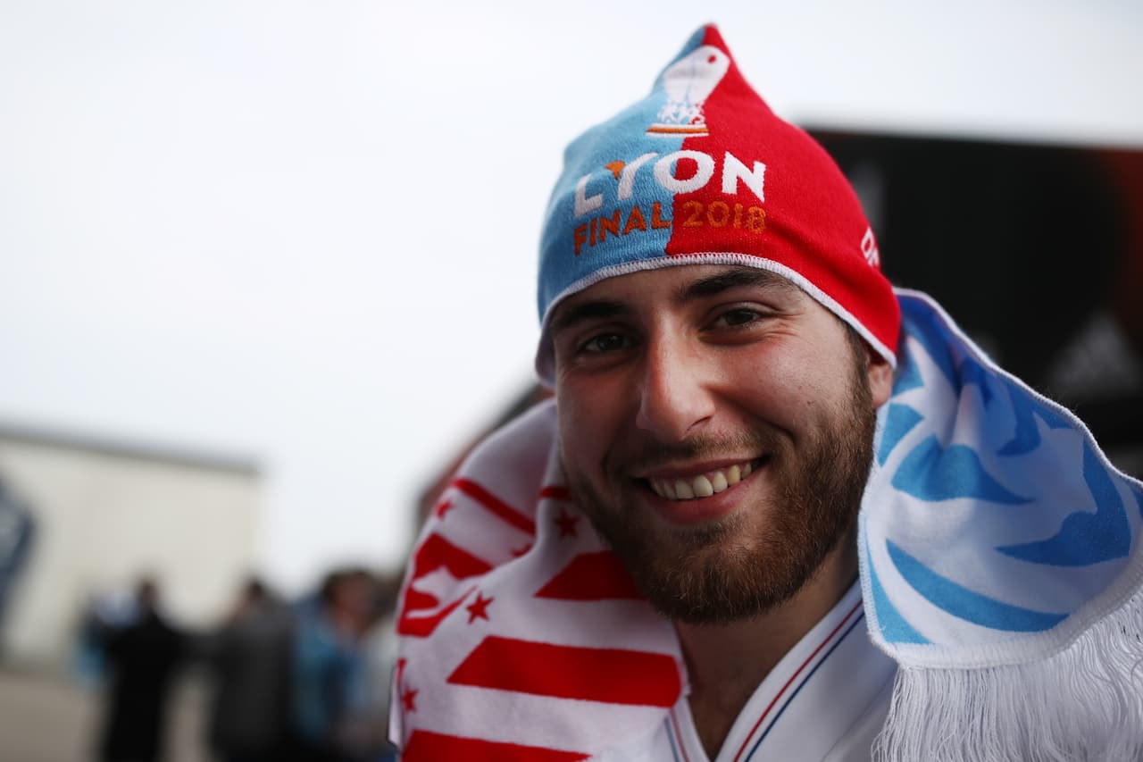 Los aficionados del Atlético de Madrid y Marsella se tomaron las calles de Lyon desde muy temprano, este miércoles, en la previa de la gran final de la UEFA Europa League. Gran ambiente en la ciudad francesa en donde el título estará en juego.