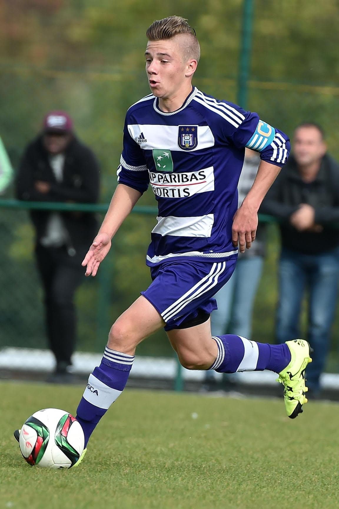 Se consolidó como una promesa importante del futbol belga con el Anderlecht.