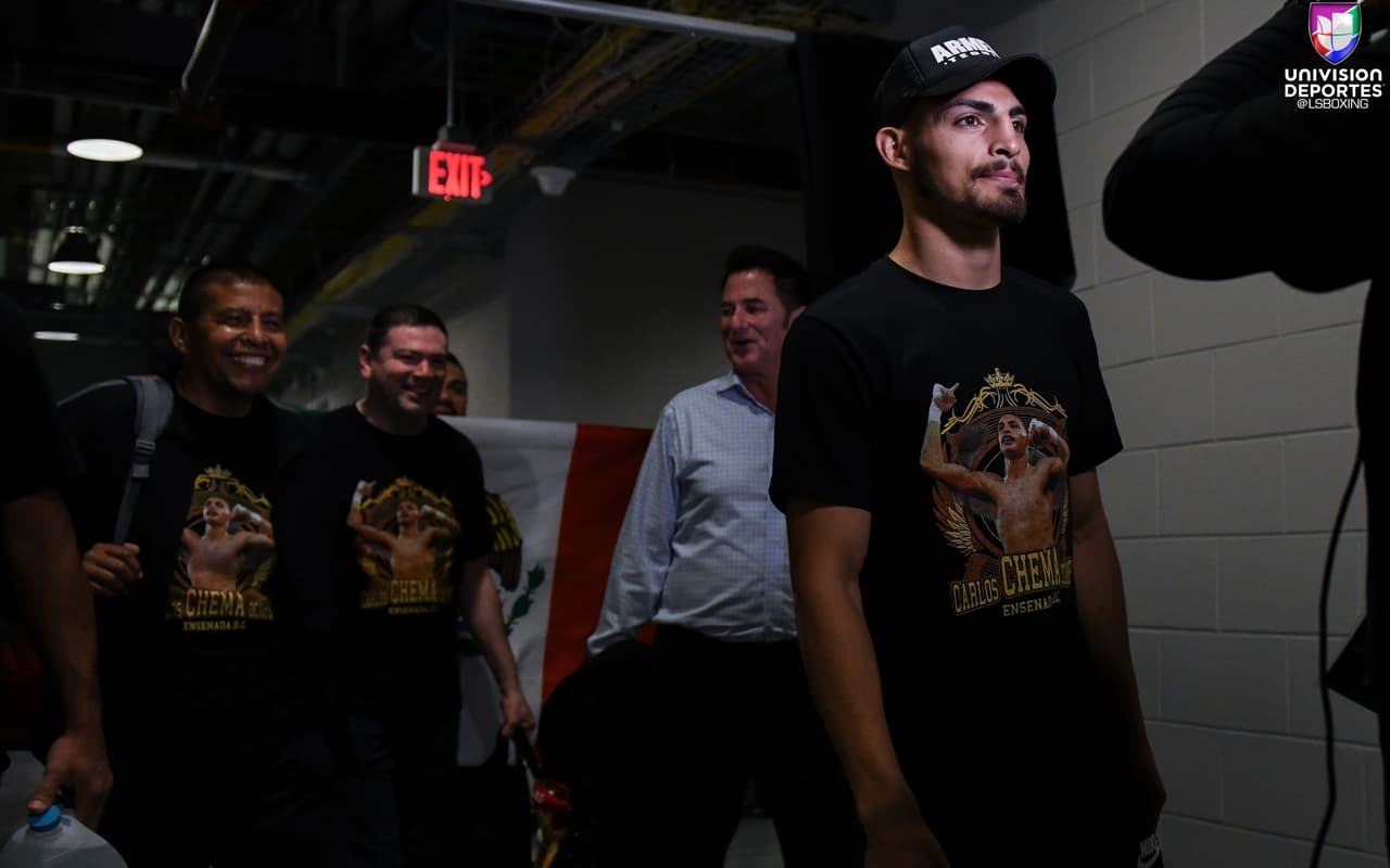 Errol Spence Jr. (24-0, 21 KOs) no tuvo ningún problema ante el mexicano Carlos Ocampo, quien fue noqueado en el primer asalto. De esta forma, Spence Jr. defendió su cetro mundial wélter de la FIB.