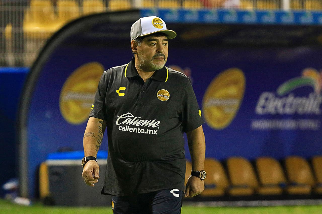 La presencia de Maradona sin duda ejerce un protagonismo único y especial.