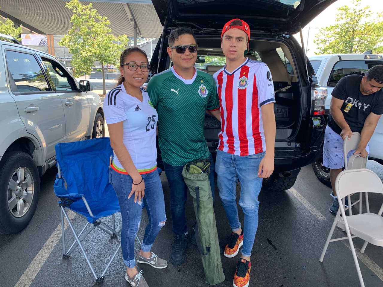 Los alrededores del Lincoln Financial Field de Philadelphia se visten con los colores de Jamaica, Panamá, Estados Unidos y Curazao previo a la jornada de Cuartos de Final de Copa Oro.