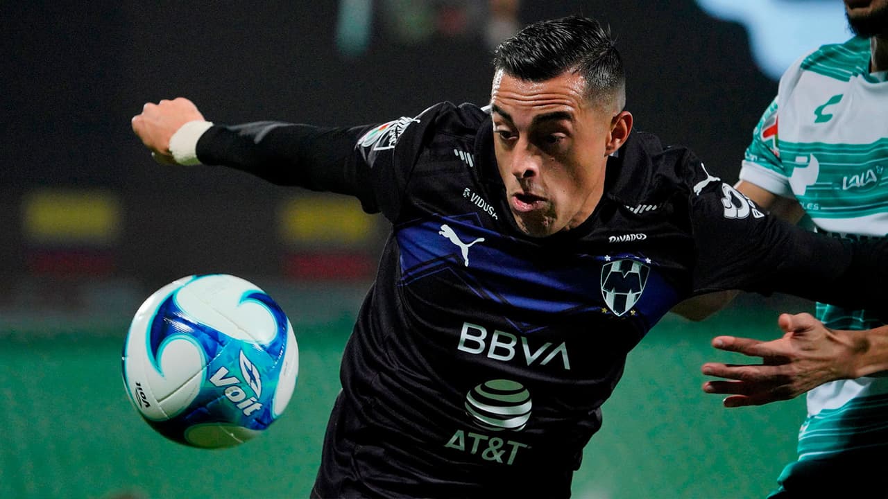 Rogelio Funes Mori, baja con Monterrey ante Necaxa