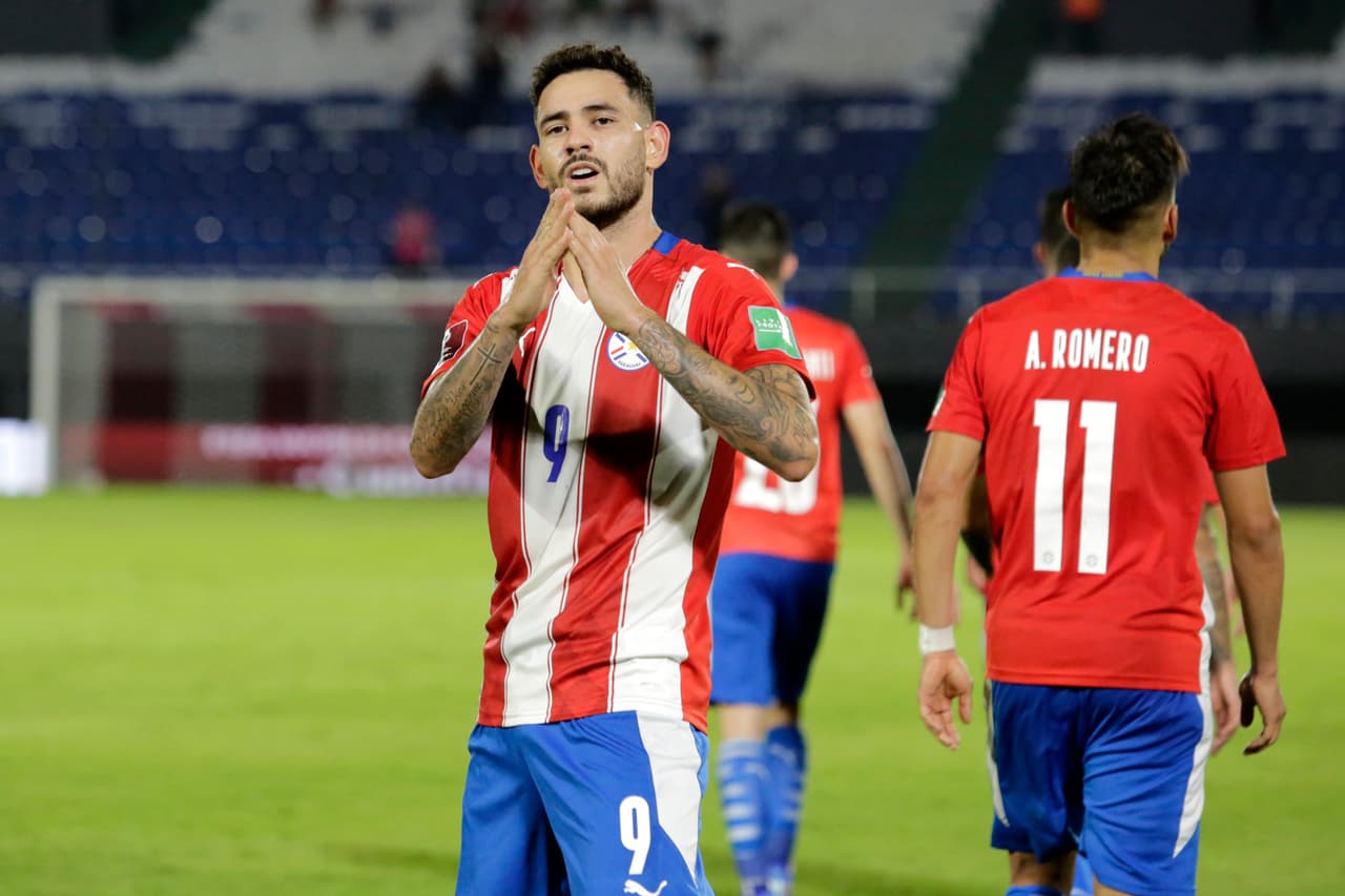 Paraguay no logró aguantar la ventaja y Juan Cuadrado marcó para que Colombia rescatara un punto.