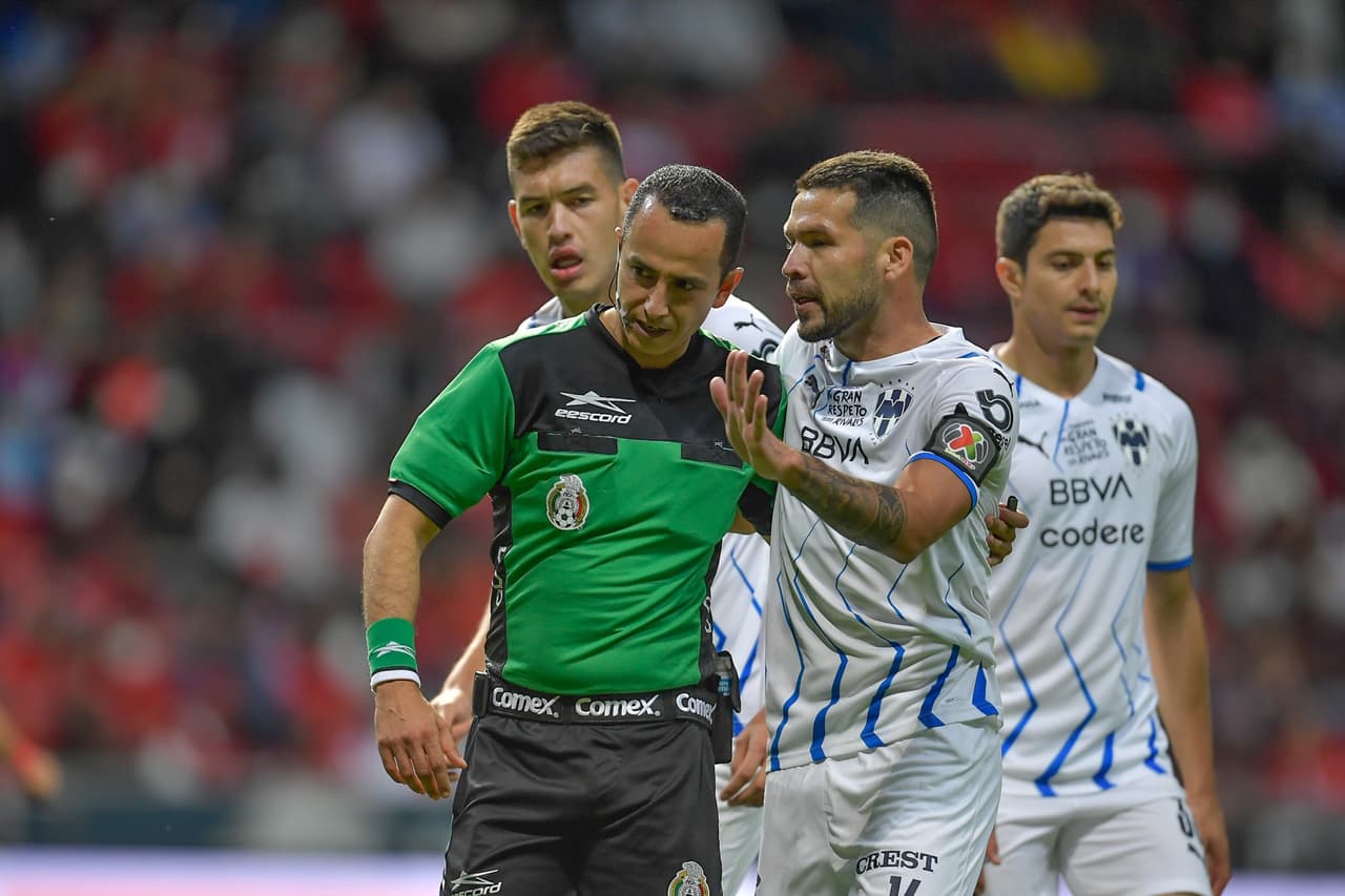 Toluca vino dos veces de atrás para rescatar el empate ante Rayados gracias a un doblete de Leo Fernández; Maxi Meza y Joel Campbell le habían dado la ventaja a los visitantes.