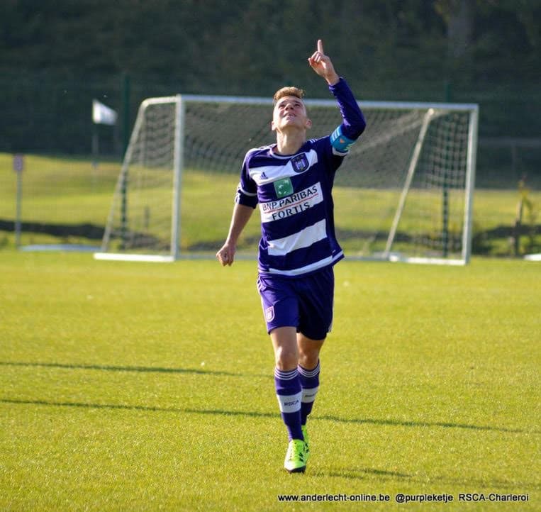 Su último equipo fue el KV Mechelen de Bélgica al que llegó porque no contaba para el Anderlecht.