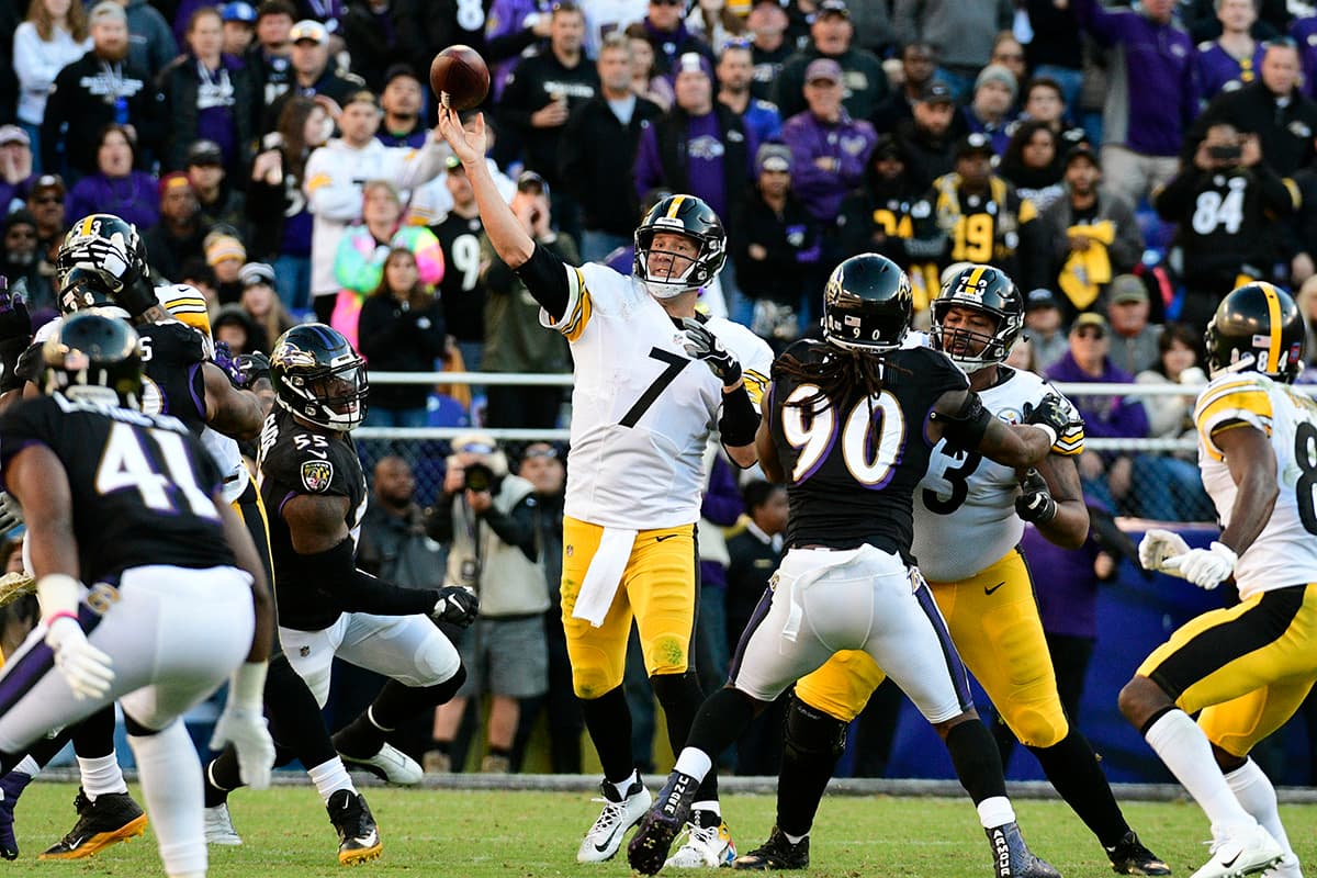 "Estamos agradecidos por la victoria, pero comprendemos que hay cosas más importantes, hay vida. Me alegra que podamos regalar a las personas tres horas de descanso", dijo Roethlisberger tras el 23-16 final.