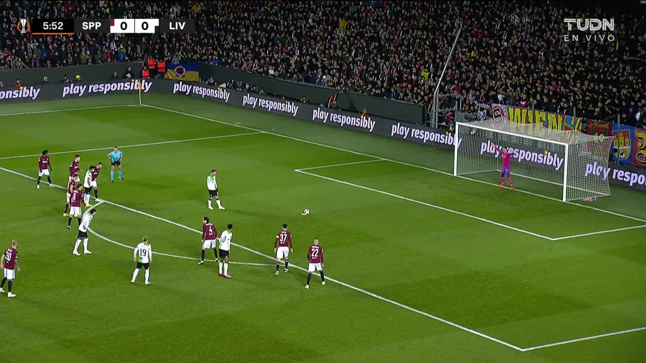 ¡GOL!  anota para Liverpool. Alexis Mac Allister