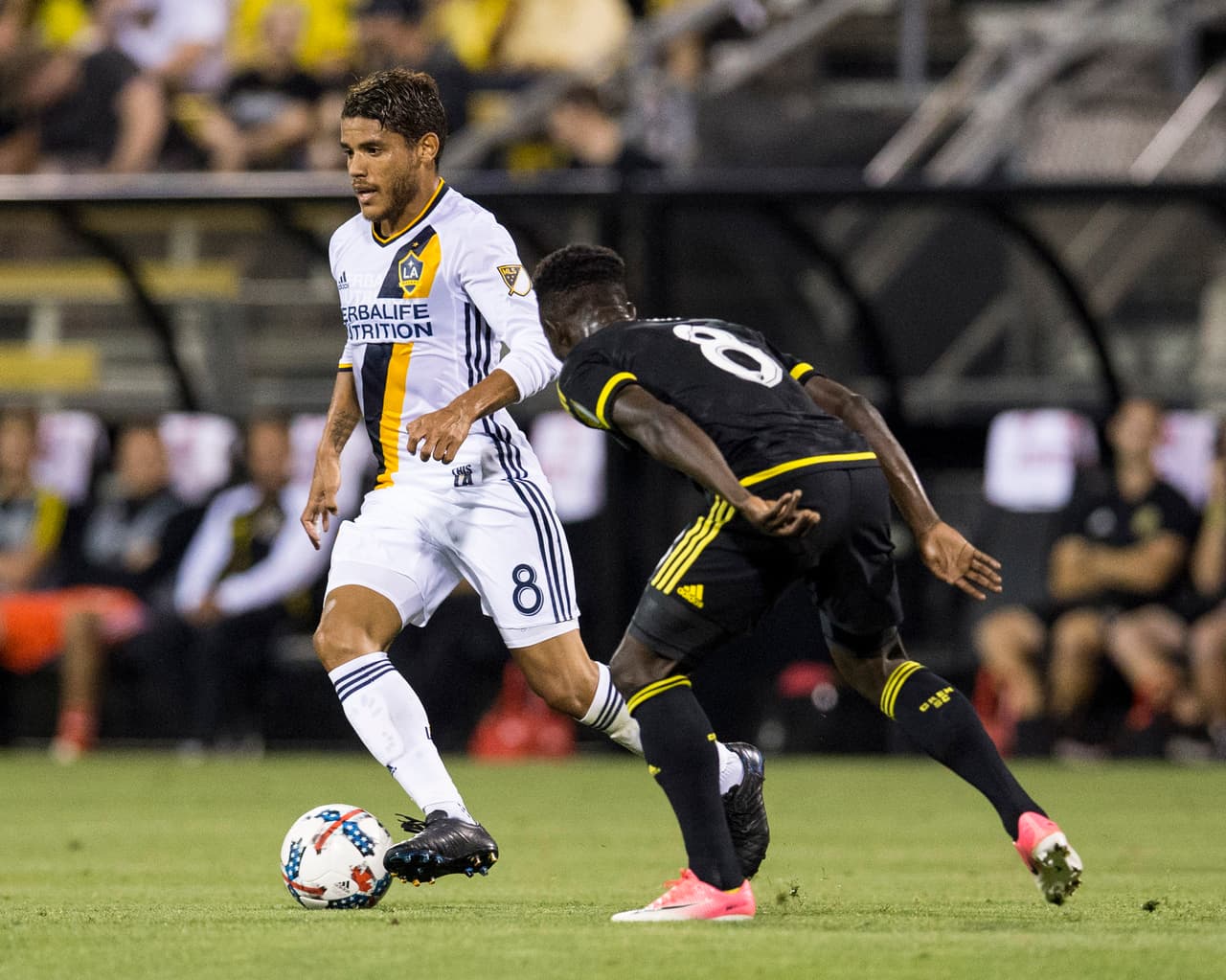 Polémicas decisiones del VAR le propinan otra derrota al Galaxy de Jona dos Santos en Columbus