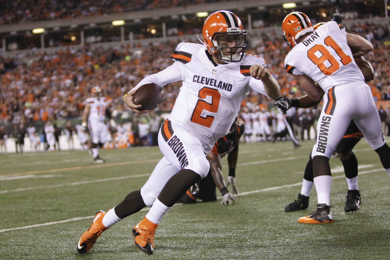 Los Cincinnati Bengals vencieron 31 - 10 a los Cleveland Browns para mantener el invicto 8 - 0, el mejor arranque de temporada en su historia.