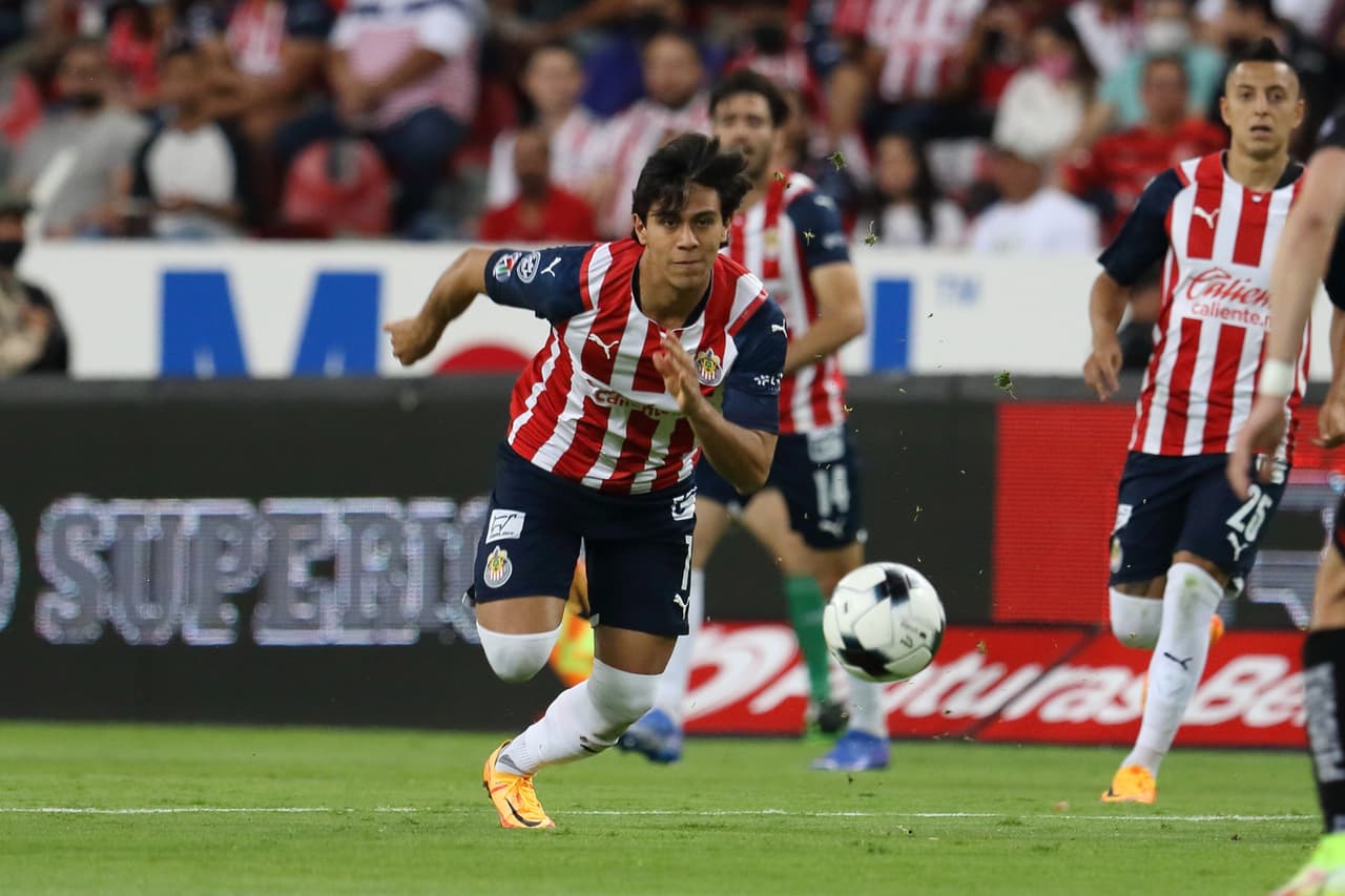 Con gol de último minuto el Atlas rescató un empate ante Chivas en el Clásico Tapatío.