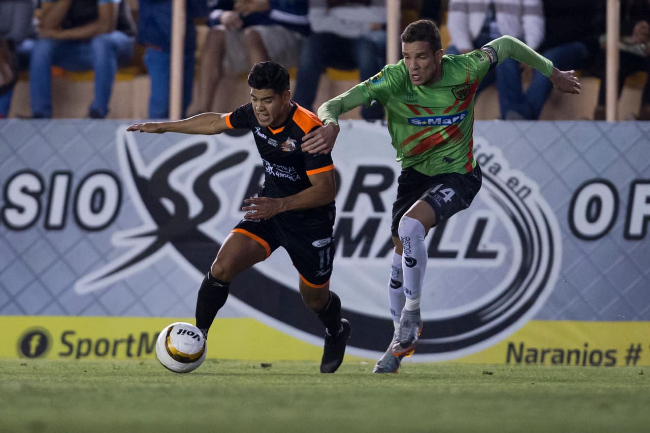 El local tomó las riendas del juego desde muy temprano con la intención de hacer ver su superioridad en el marcador.