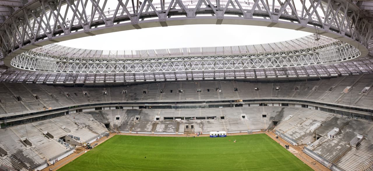 Ha sufrido tres remodelaciones significativas. La primera fue previo a los Juegos Olímpicos de 1980, de los cuales fue sede principal, la segunda cuando cambió su nombre en 1997 y ahora para la Copa del Mundo del 2018.