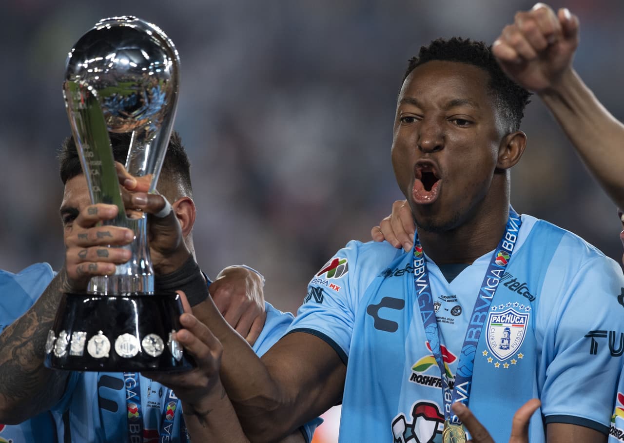 Óscar Murillo ganó dos títulos de Liga MX con Pachuca.