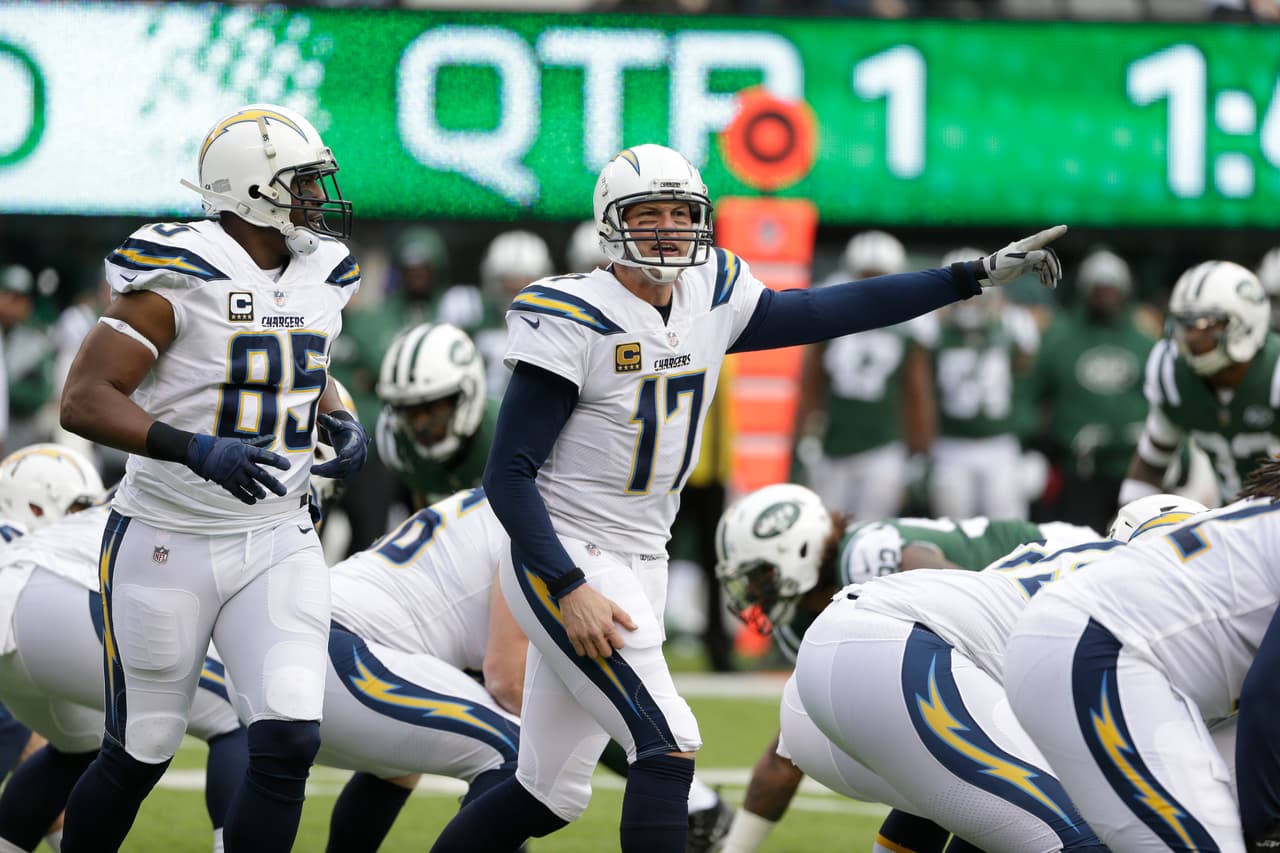 Chargers derrotan a Jets y siguen buscando los playoffs