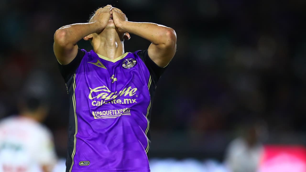 Aficionados de Mazatlán muestran su descontento contra el equipo