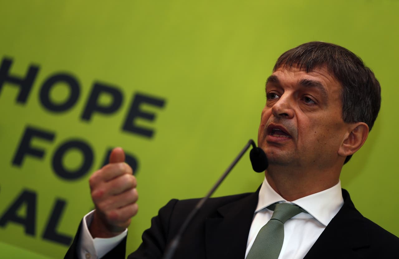 Champagne, candidato a presidencia de FIFA, sugiere a EEUU como sede para Mundial 2022