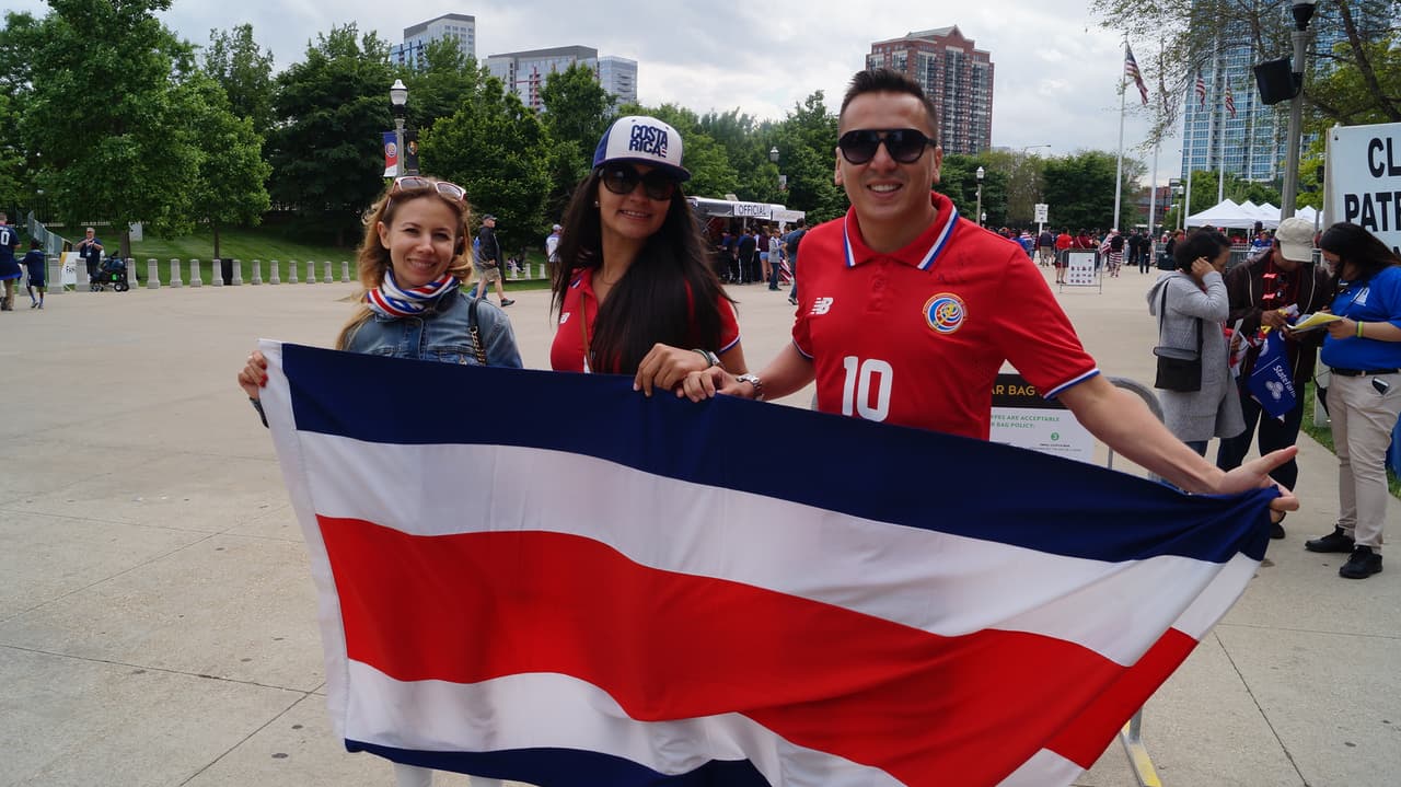 Los aficionados de Estados Unidos y Costa Rica se dieron cita en el Soldier Field de Chicago en duelo del Grupo A de la Copa América Centenario.