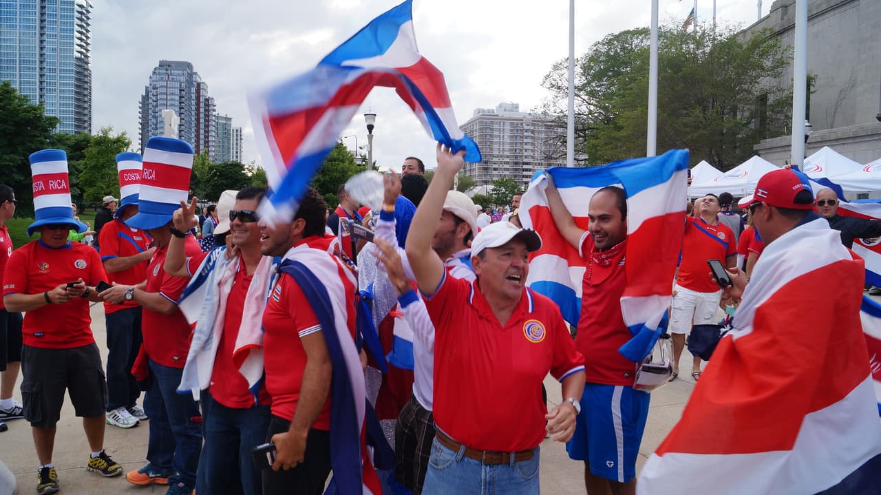 Los aficionados de Estados Unidos y Costa Rica se dieron cita en el Soldier Field de Chicago en duelo del Grupo A de la Copa América Centenario.