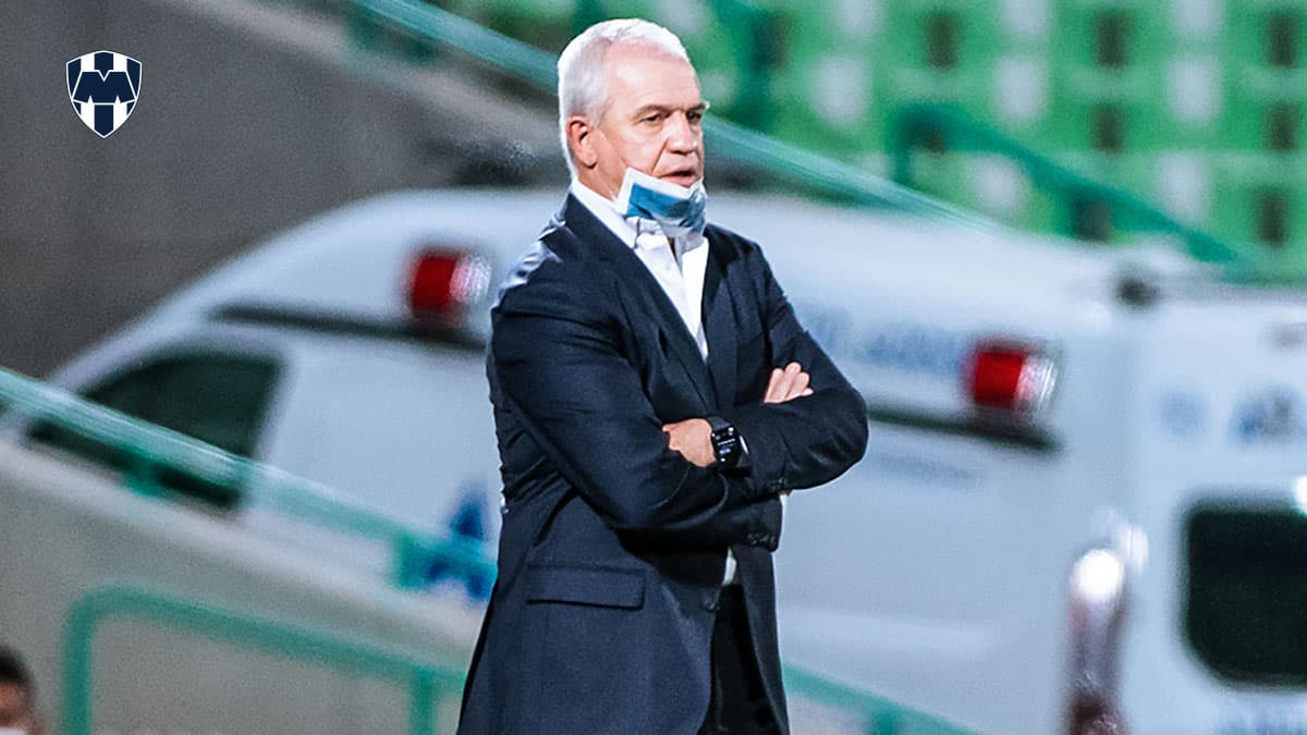 Aguirre advierte a jugadores sobre bajo nivel para alinear