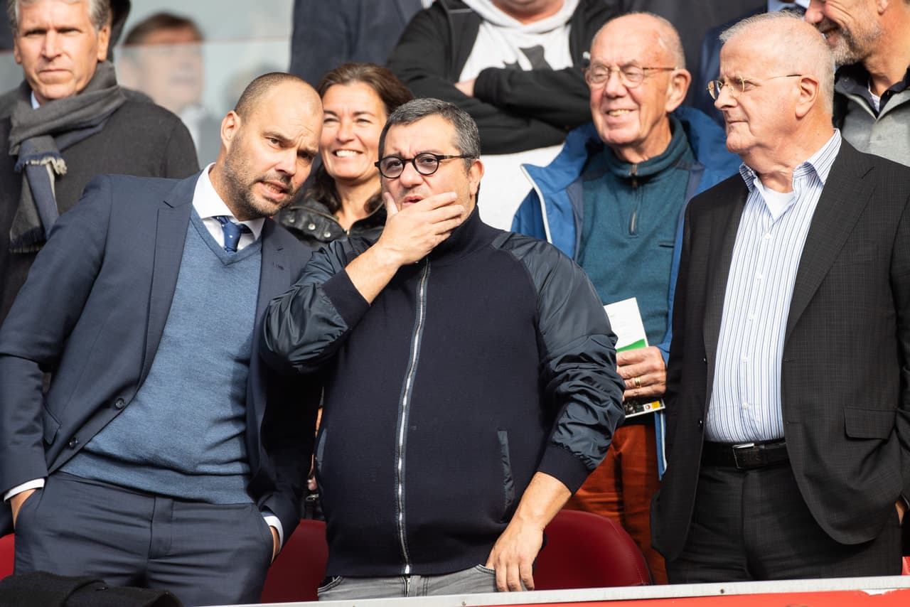 En el momento en el que Henrikh Mkhitaryan firmó con el Dortmund, Mino Raiola se aseguró el 20% de su próxima venta. Salió al Manchester United y el agente se quedó con 8.4 millones de euros.