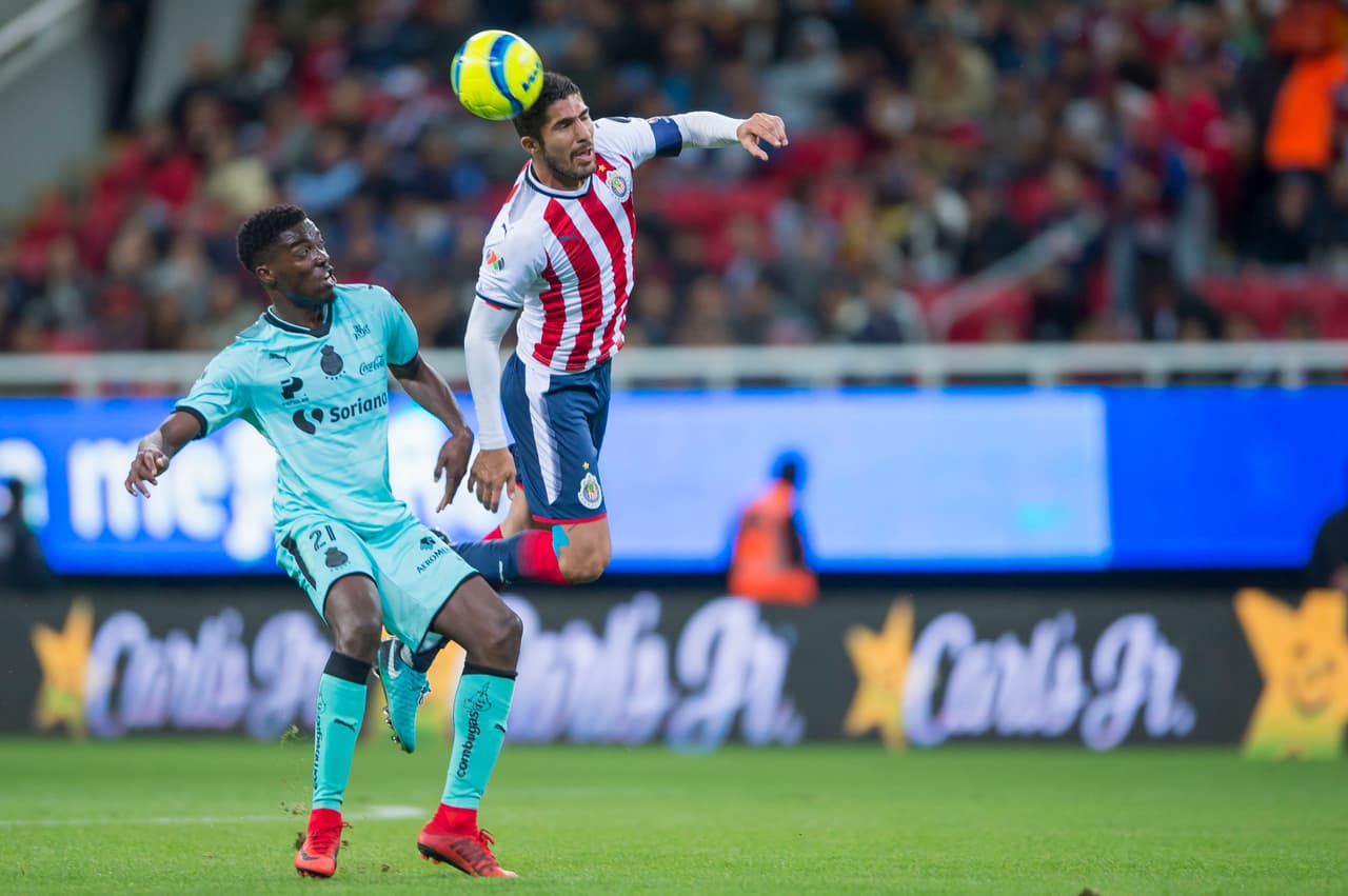 Chivas nunca estuvo cerca de recortar distancias. Además de la carencia de puntos, Guadalajara está adolesciendo del buen juego.