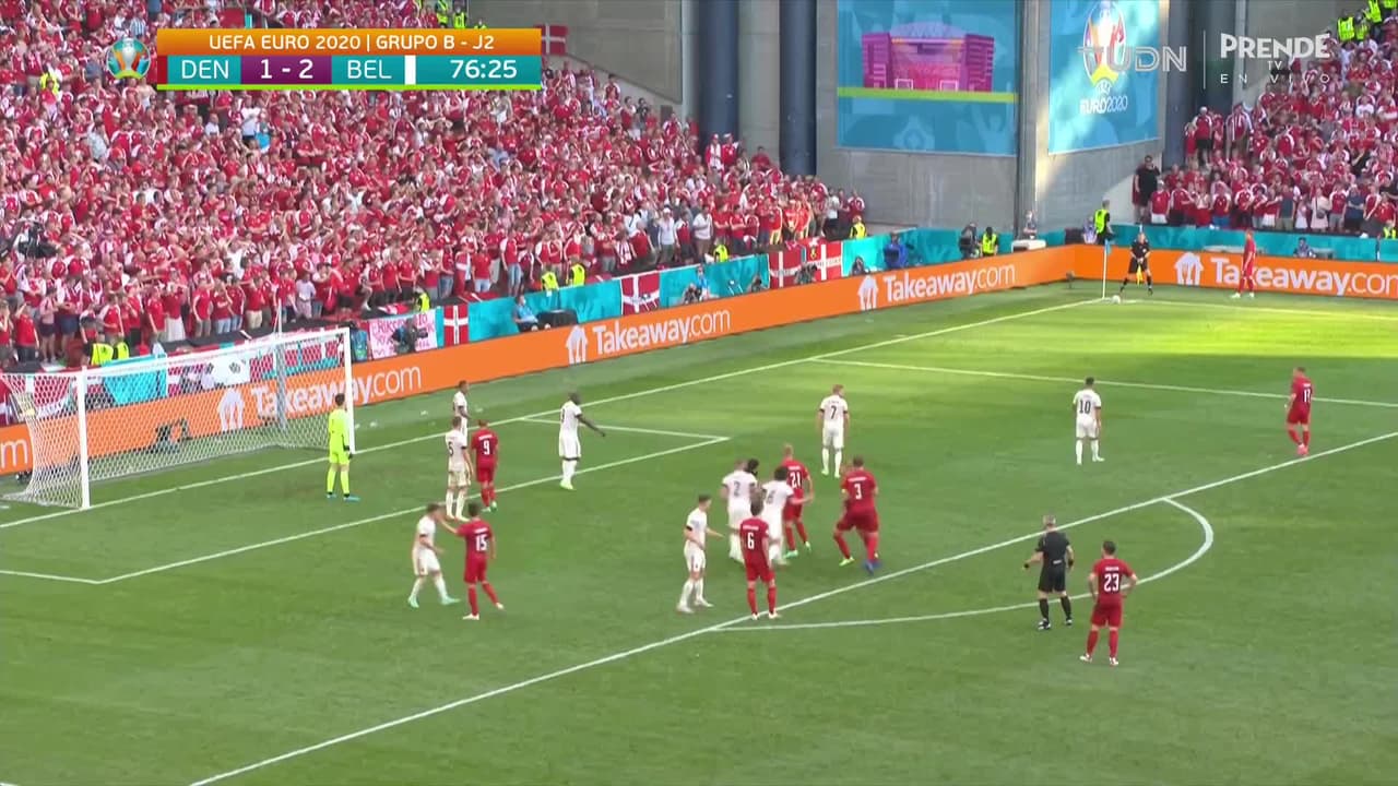 ¡TIRO ATAJADO! disparo por Jannik Vestergaard.