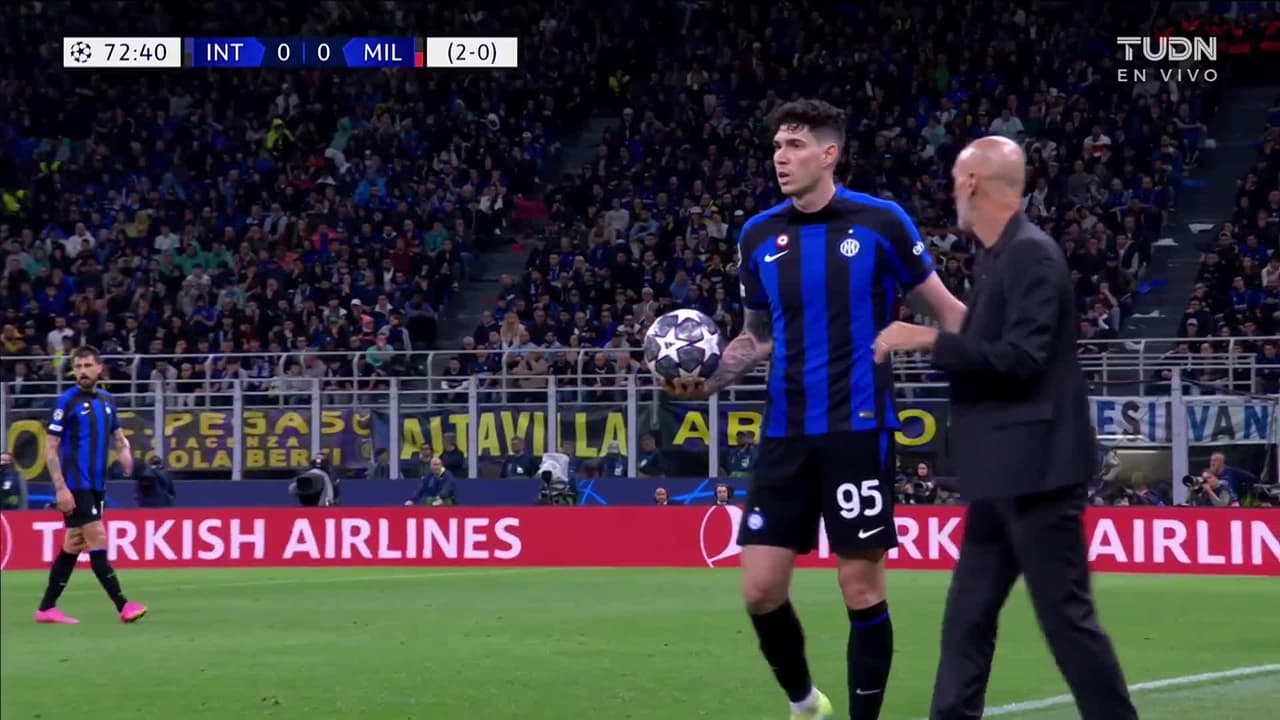 ¡GOL!  anota para Internazionale. Lautaro Martínez