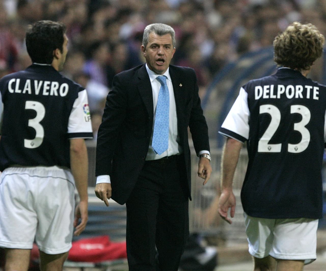 ‘El Vasco’ llegó al Atlético de Madrid después de lograr cosas interesantes con el modesto equipo de Osasuna. Los colchoneros buscaban regresar a la Champions League y decidieron fichar al estratega mexicano.