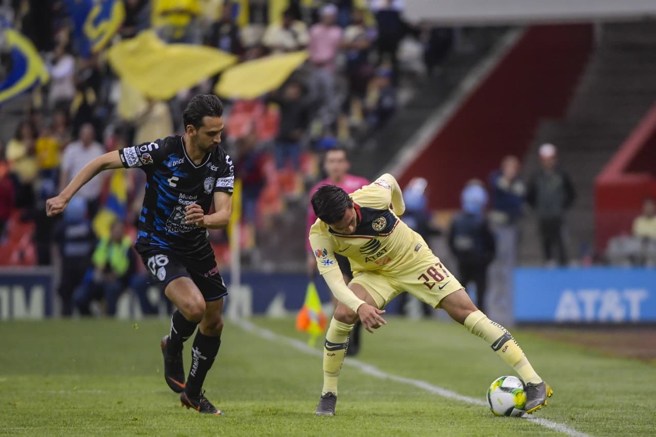 Los jugadores del equipo azulcrema buscaron la igualdad al menos en el cierre del primer tiempo, pero sin mayor éxito.