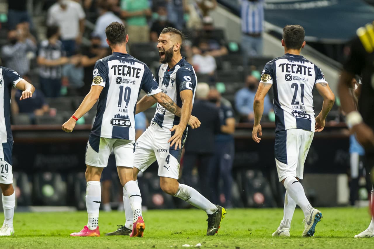 Con doblete de Maximiliano Meza y gol de Miguel Layún, Monterrey vence 3-0 al Columbus Crew y gracias al marcador global de 5-2, los regios toman su lugar entre los mejores cuatro del torneo.