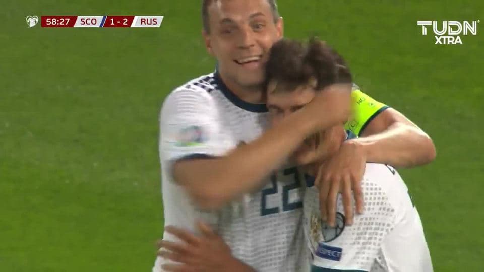 ¡GOOOL! Yuri Zhirkov anota para Russia