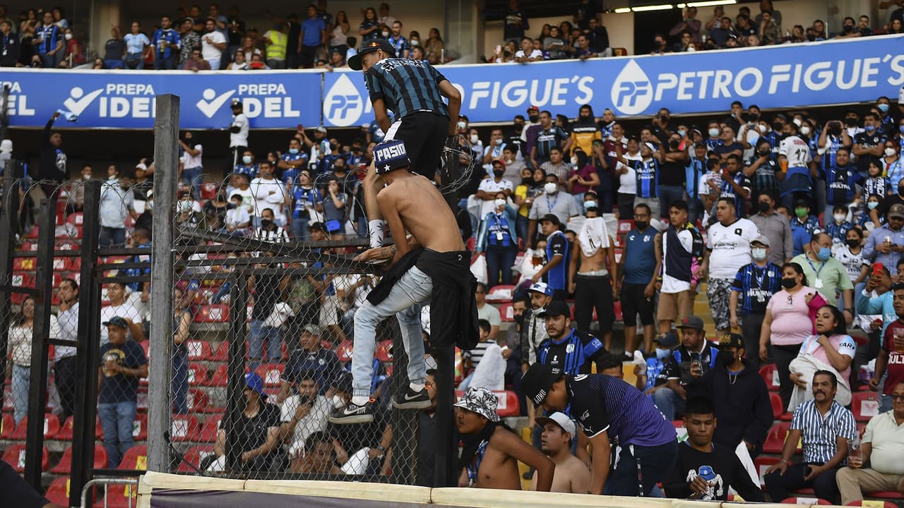 Gobierno de Querétaro suspende a servidores públicos y empresa de seguridad