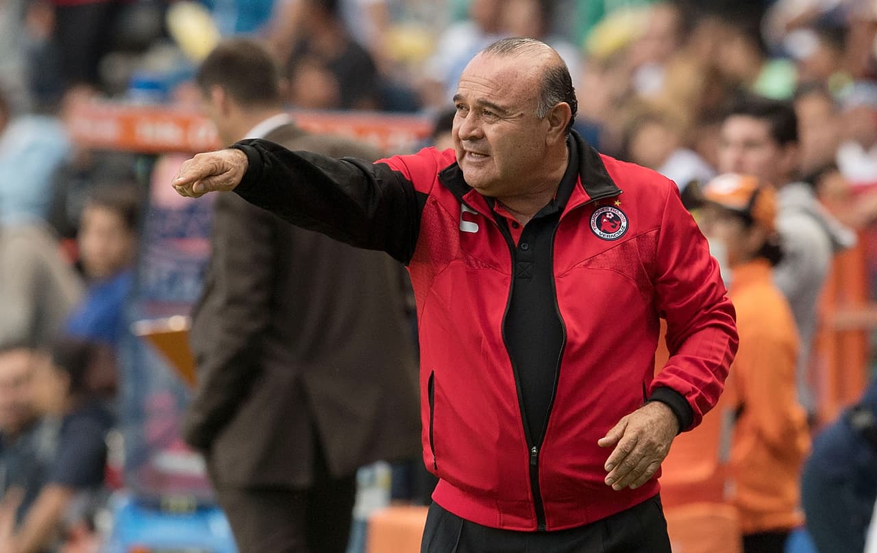 'El Cabezón' cumplía una campaña regular con los 'escualos' cuando se tomó la decisión de removerlo del cargo.