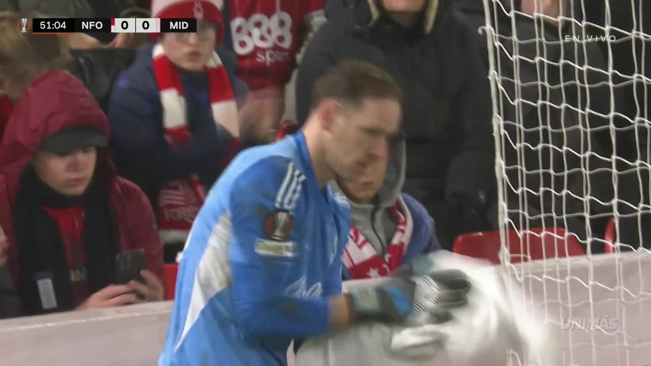 ¡Se salva el Nottingham Forest! Midtjylland roza el primer gol