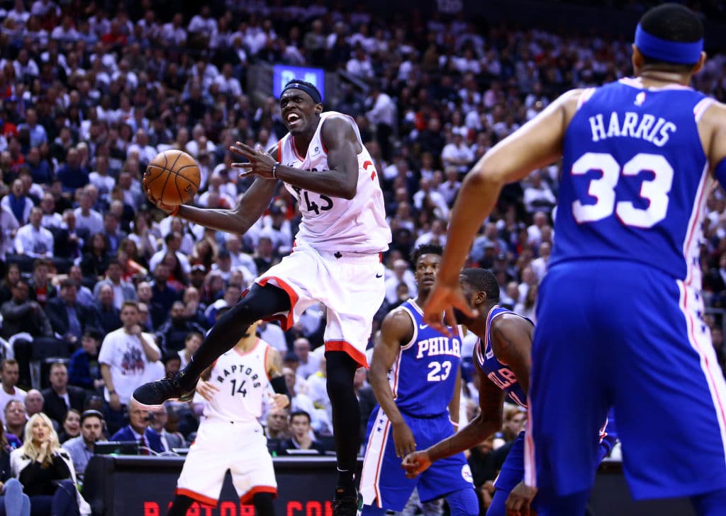 Aunque no fue una buena noche para el delantero nacido en Camerún, al irse 7 de 19 en tiros de campo, fue un jugador imprescindible para Toronto esta noche.