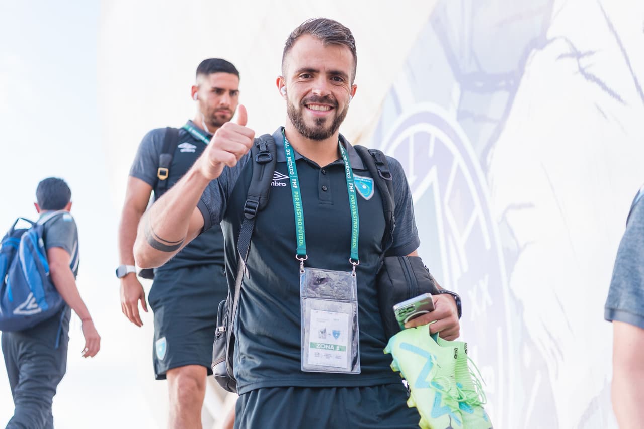 Rodrigo Saravia tiene acumulación de tarjetas y está descartado para los Cuartos de Final de la Copa Oro.