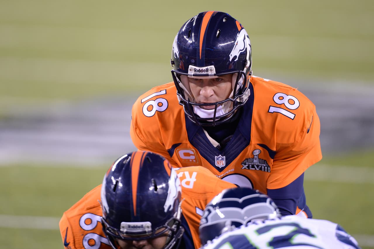 El Super Bowl XLVIII celebrado en New York - New Jersey, fue el cuarto en que los Broncos usaron los jerseys naranja y el cuarto en que sufrieron una paliza, por eso la maldición de ese color.