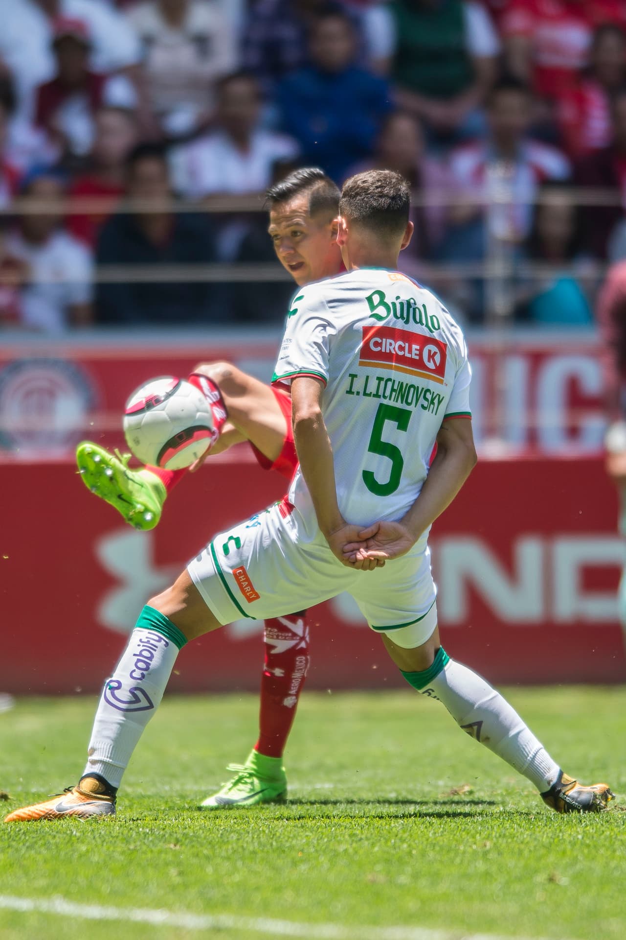 A pesar de que fue el equipo que más lo buscó, Toluca no generó mucho peligro en la puerta del arquero rival.