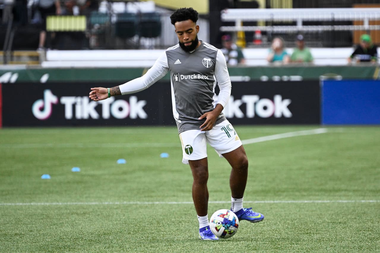 Mediocampista - ERYK WILLIAMSON (Portland Timbers)
<br>