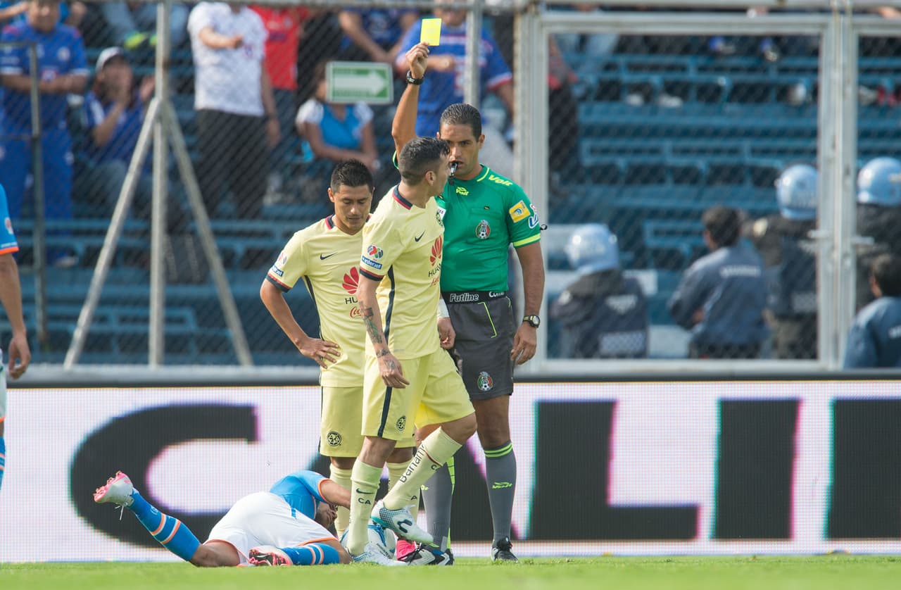 Esto ha sido un problema en las recientes jornadas para las Águilas pues la disciplina ha fallado con Ignacio Ambriz. En total suman 27 amonestaciones, varias de ellas con riesgo de acabar en tarjetas rojas, poniendo en riesgo el plan de juego y el resultado.
