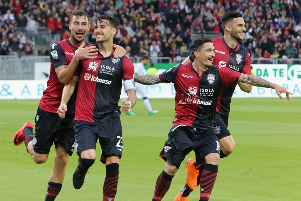 9) 
<b>Cagliari</b>. El equipo de la isla de Cerdeña es muy querido por sus seguidores. Los isleños, como también se les conoce, cuentan con 340 seguidores.