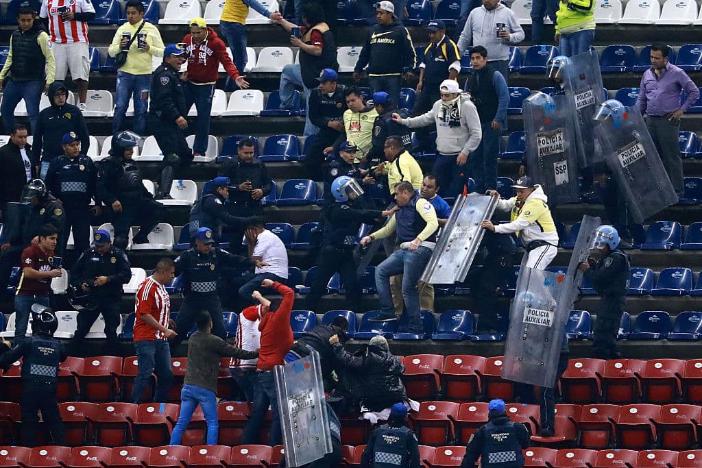 Tras el juego entre América y Chivas se desataron hechos violentos