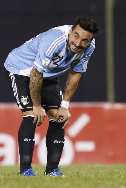 Ezequiel el "Pocho" Lavezzi, que juega como delantero en el París Saint-Germain de la Liga 1 de Francia, también presume varios tatuajes.